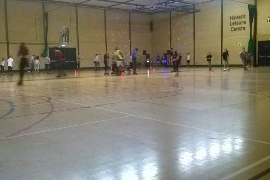 havant-leisure-centre-discoskate-family-roller-disco havant-leisure-centre-discoskate-family-roller-disco