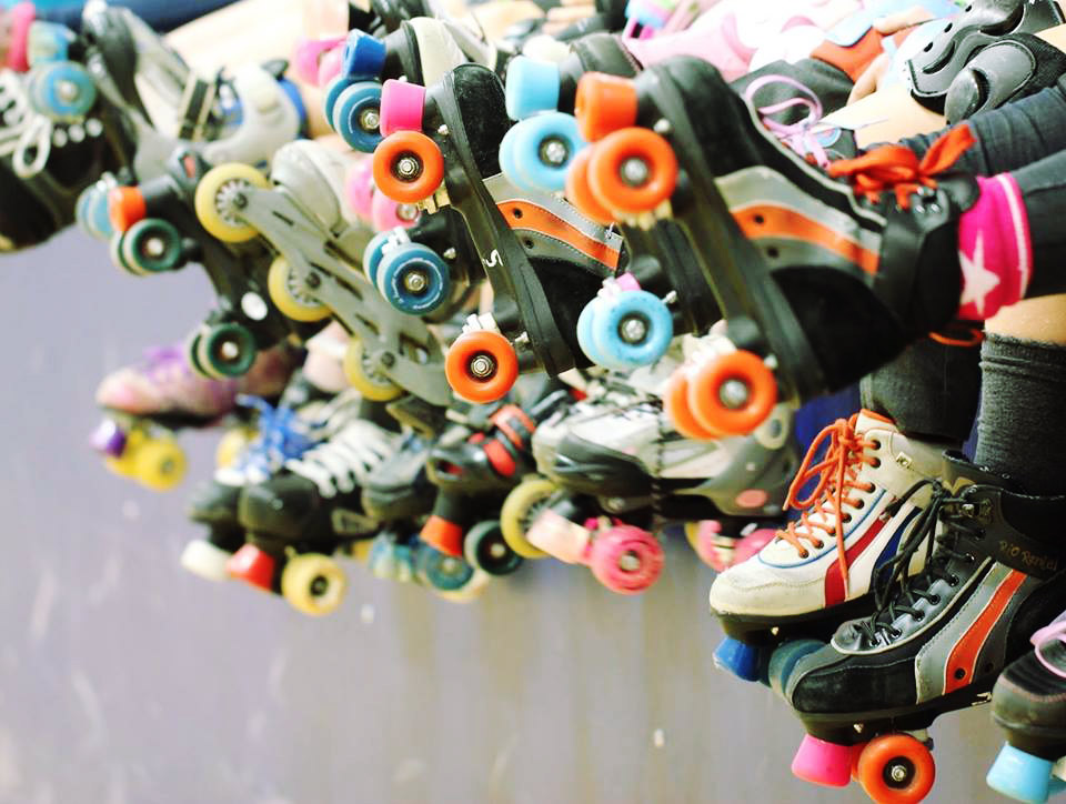 roller-skating-legs-with-skates Roller skate repairs and refurbishments